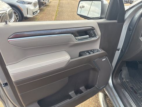 Used 2023 Chevrolet Silverado 1500 LTZ w/ LTZ Premium Package RWD image 12