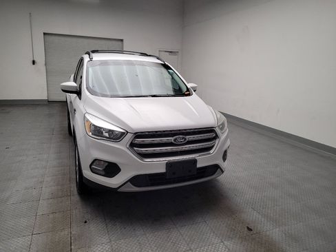 Used 2017 Ford Escape SE FWD image 14