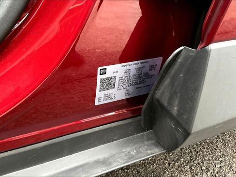 Used 2025 Chevrolet Trax LS image 21