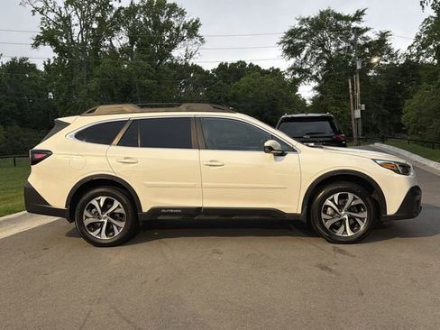 Used 2020 Subaru Outback Limited XT w/ Popular Package #2 AWD/4WD image 2