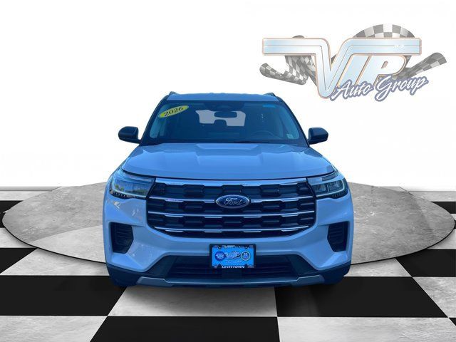 Used 2026 Ford Explorer Active AWD/4WD image 2