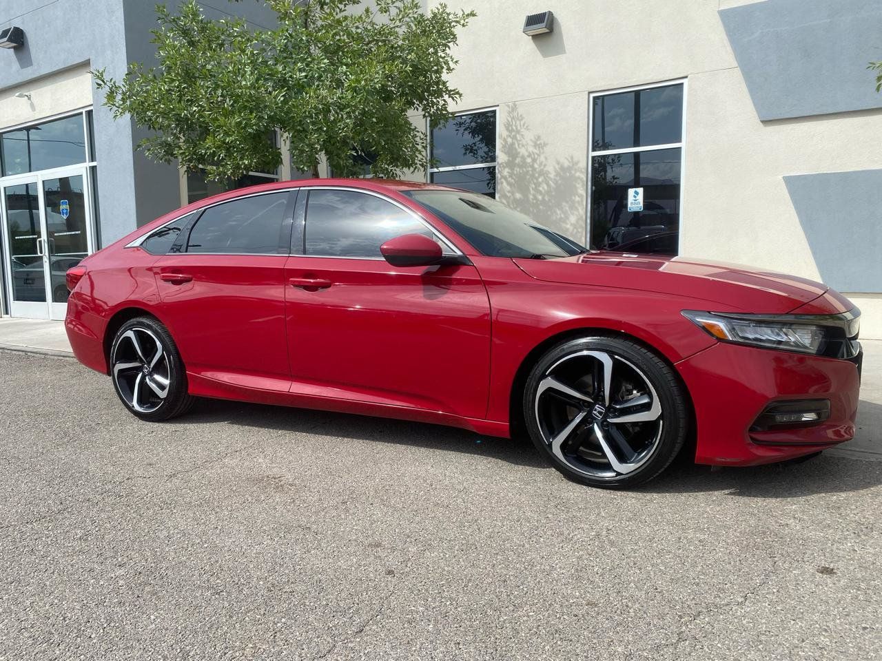 Used 2018 Honda Accord Sport image 2
