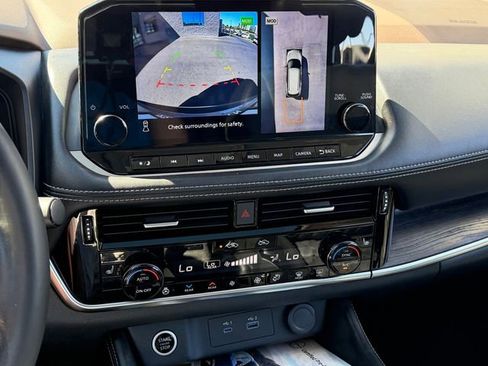 Certified 2023 Nissan Rogue Platinum w/ Platinum Premium Package image 19