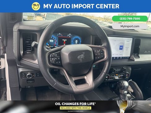 Used 2025 Ford Bronco Badlands AWD/4WD image 9