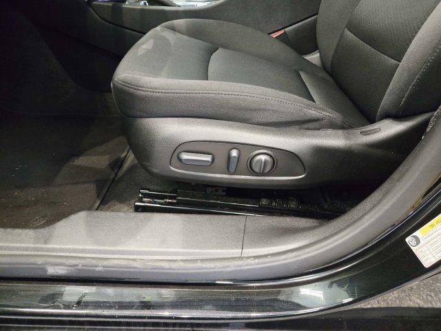 Certified 2025 Chevrolet Malibu LT FWD image 31