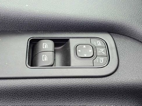 Used 2025 Mercedes-Benz Sprinter 2500 image 26