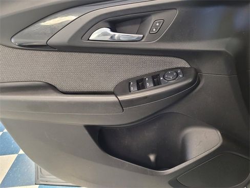 Used 2023 Chevrolet TrailBlazer LT image 23