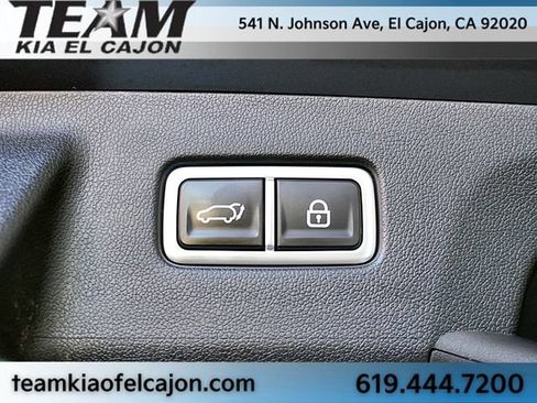 Certified 2022 Kia Sorento SX w/ Panoramic Sunroof Package AWD/4WD image 14