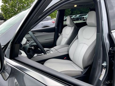 New 2026 INFINITI QX60 Luxe FWD image 12