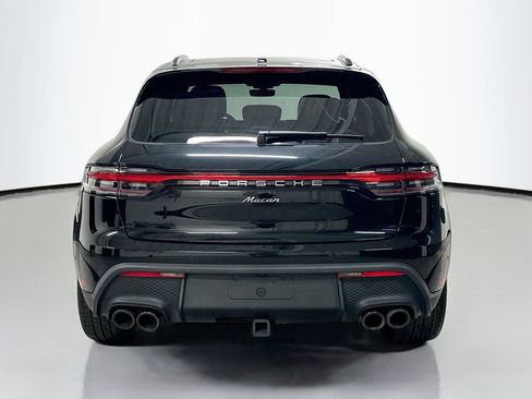 Used 2022 Porsche Macan AWD/4WD image 10