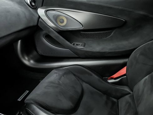 Used 2019 McLaren 600LT image 42