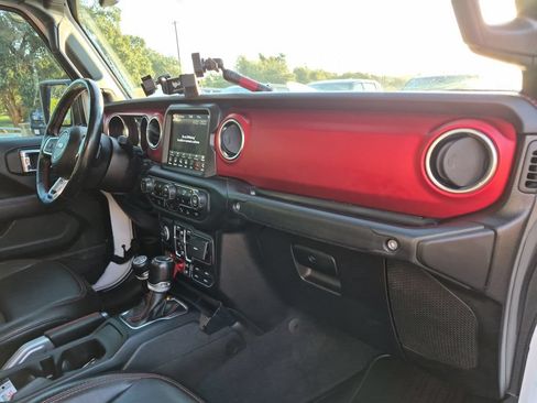 Used 2021 Jeep Gladiator Rubicon AWD/4WD image 40