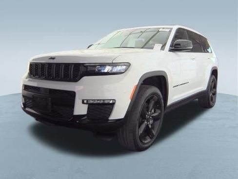 Used 2024 Jeep Grand Cherokee L Limited w/ Black Appearance Package image 2