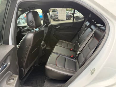 Used 2022 Chevrolet Equinox RS w/ RS Leather Package AWD/4WD image 11