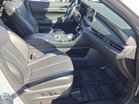 Used 2025 INFINITI QX60 Luxe w/ Black Edition AWD/4WD image 4