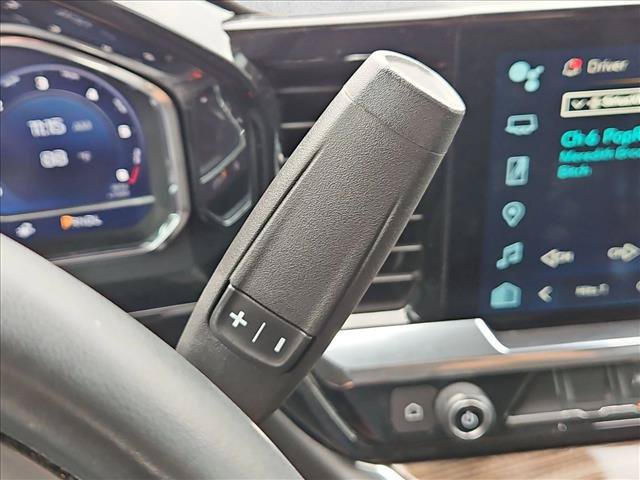Used 2024 Chevrolet Silverado 1500 LT RWD image 10