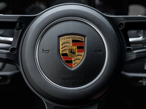 Used 2019 Porsche 911 GT3 RS RWD image 47
