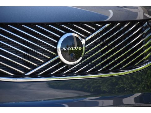 New 2026 Volvo XC90 T8 Plus w/ Protection Package Premier AWD/4WD image 10