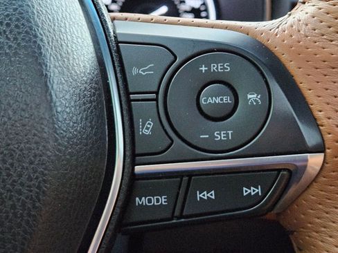 Used 2019 Toyota Avalon Limited w/ Advanced Safety Package FWD image 23