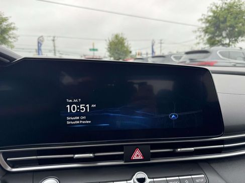 Used 2023 Hyundai Elantra Limited w/ Cargo Package FWD image 22