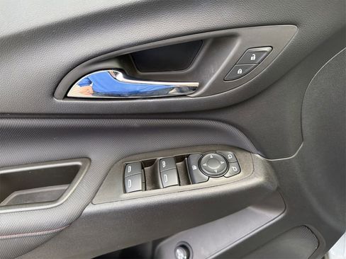 Used 2023 Chevrolet Equinox RS image 23