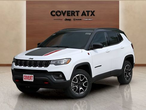 New 2026 Jeep Compass Trailhawk w/ Sun, Sound & Navigation Group AWD/4WD image 1