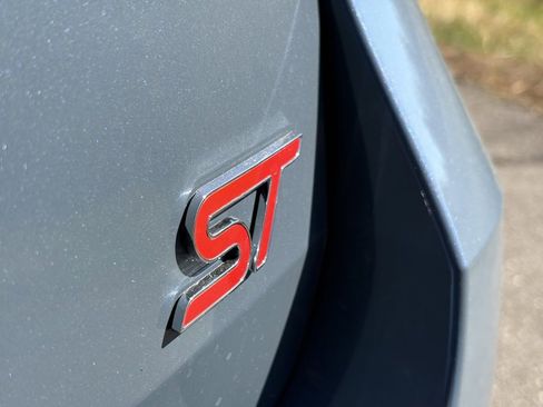 New 2026 Ford Explorer ST w/ Sun And Sound Package image 11