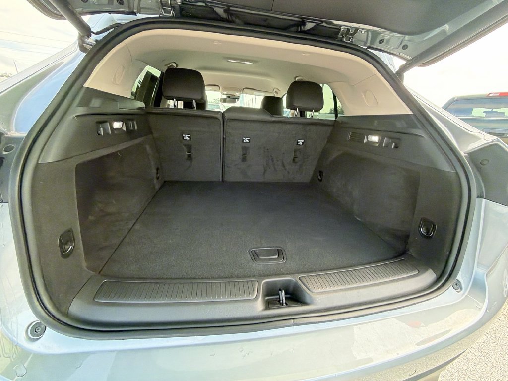 Used 2023 Buick Envision Essence AWD/4WD image 31