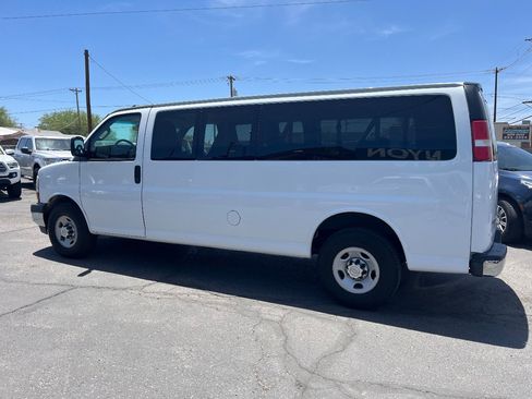 Used 2017 Chevrolet Express 3500 LT w/ LT Preferred Equipment Group RWD image 10