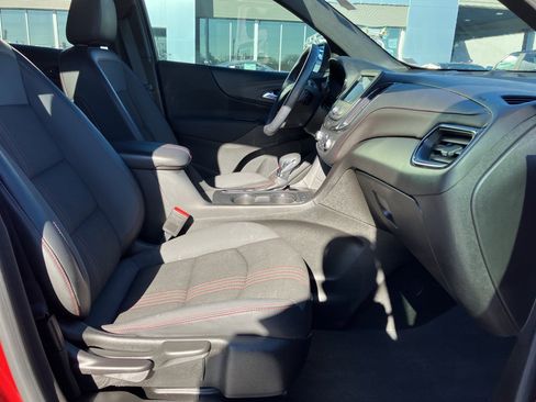 Used 2022 Chevrolet Equinox RS w/ LPO, Floor Liner Package image 36