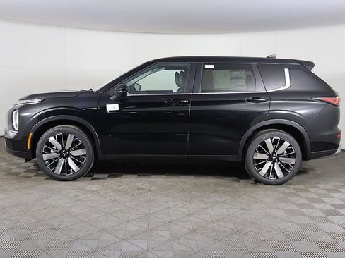 New 2026 Mitsubishi Outlander SE FWD image 17