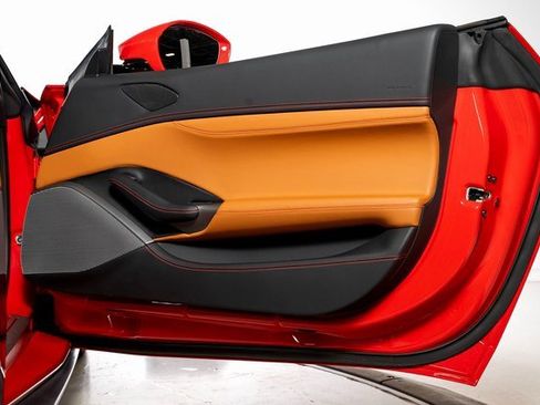 Used 2019 Ferrari Portofino image 58