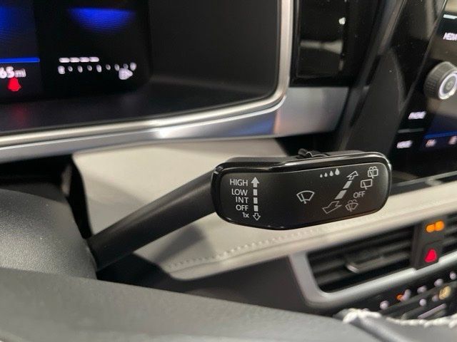 New 2027 Volkswagen Taos SE AWD/4WD image 18