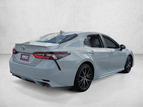 Certified 2024 Toyota Camry SE FWD image 5