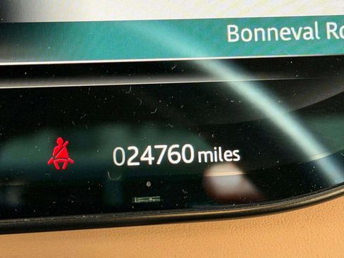 Used 2024 Land Rover Range Rover SE image 38