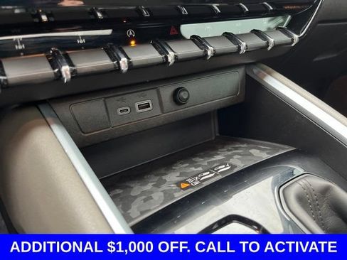 Used 2023 Chevrolet Colorado ZR2 w/ ZR2 Convenience Package III AWD/4WD image 27