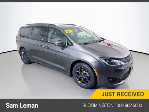 Used 2018 Chrysler Pacifica Touring-L Plus w/ Advanced Safetytec Group image 1