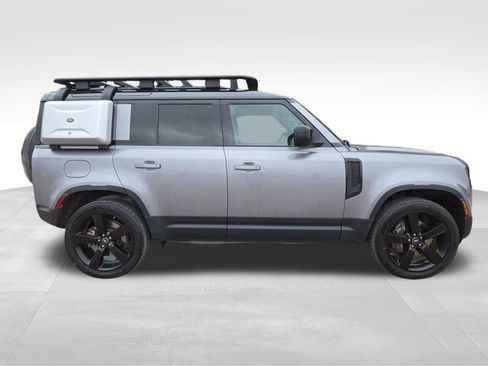 Used 2020 Land Rover Defender 110 HSE image 14