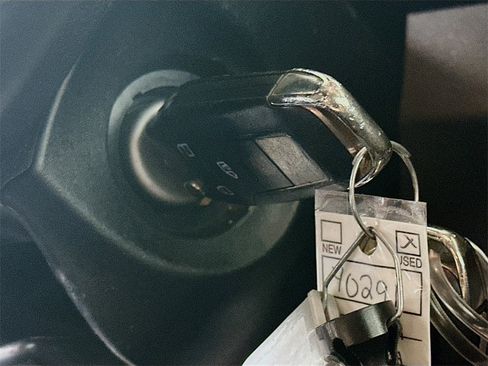 Used 2019 Ford Transit Connect XL image 26