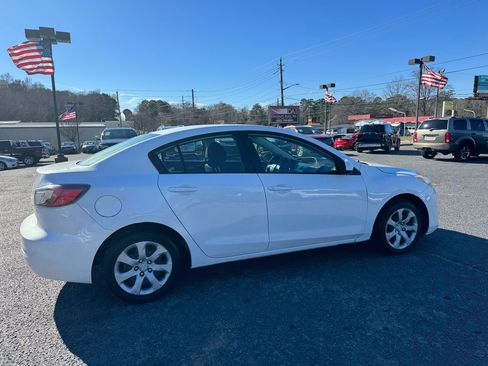 Used 2013 MAZDA MAZDA3 i SV image 8