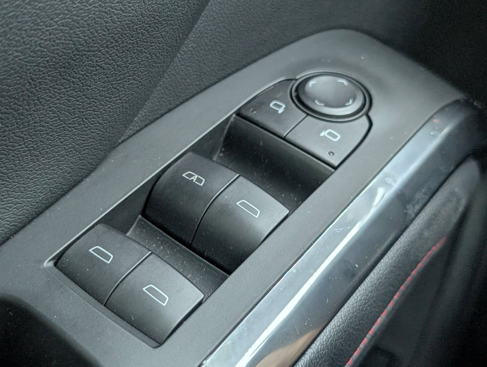 Used 2024 Chevrolet Traverse Z71 w/ LPO, Floor Liner Package AWD/4WD image 16