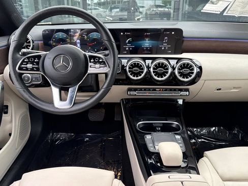 Used 2023 Mercedes-Benz CLA 250 image 39
