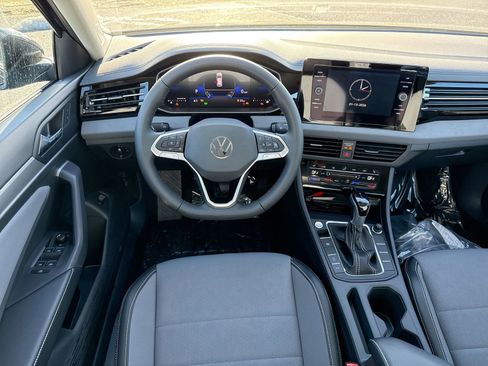 New 2026 Volkswagen Jetta SE image 16