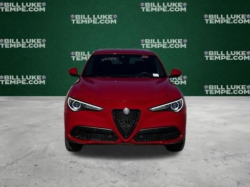 Used 2023 Alfa Romeo Stelvio Sprint image 4