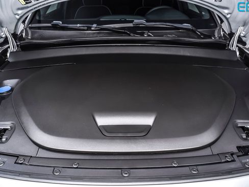 Used 2023 Volvo C40 P8 Recharge Ultimate image 11