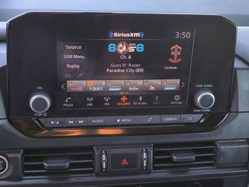 Used 2024 Nissan Pathfinder S FWD image 16