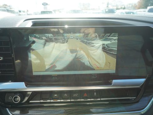 Used 2022 Chevrolet Silverado 1500 LT image 21