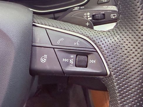 Used 2025 Audi Q5 2.0T Premium Plus w/ Premium Plus Package image 25