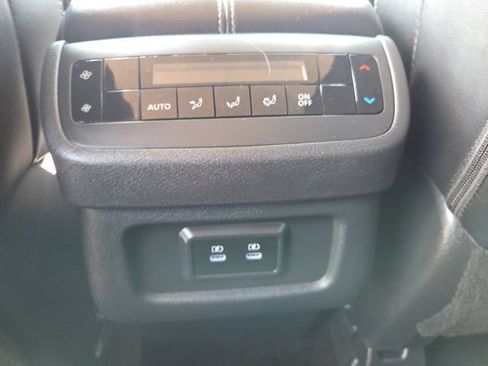 Used 2026 Nissan Pathfinder SL AWD/4WD image 22