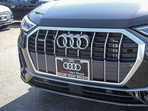 Used 2023 Audi Q3 2.0T Premium w/ Convenience Package AWD/4WD image 8